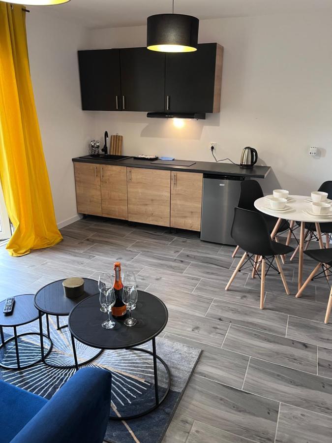 Pokoje I Apartamenty Polna 19 Niechorze Exterior foto